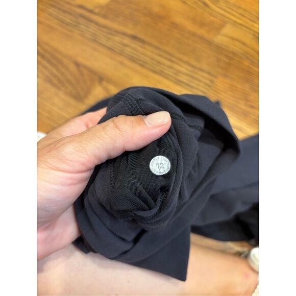 Lululemon Base Pace High-Rise Crop 23" - Picture 2 of 5